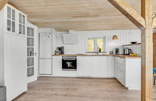 Norddjurs Municipality House | Nice home in Allingåbro with house sea view