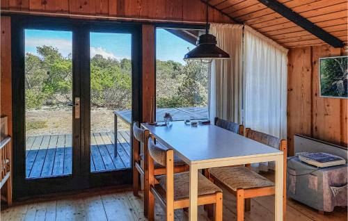 Anholt House | Nice Home In Anholt With Kitchen