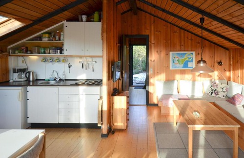 Anholt House | Nice Home In Anholt With Kitchen