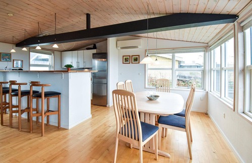 Næs House | Nice home in Assens with house sea view