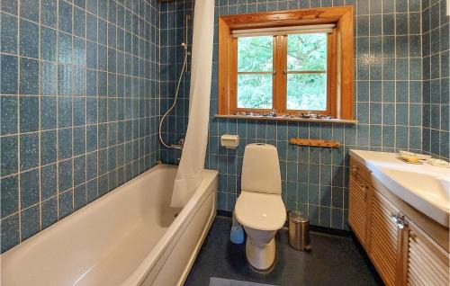 Ostra Karup House | Nice Home In Båstad With Kitchen