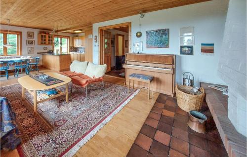 Ostra Karup House | Nice Home In Båstad With Kitchen