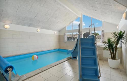 Blavand House | Nice Home In Blåvand With Kitchen