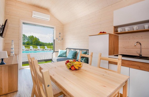 Dabki House | Nice home in Bobolin with WiFi