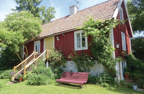 Storlinge House | Nice home in Borgholm with kitchen