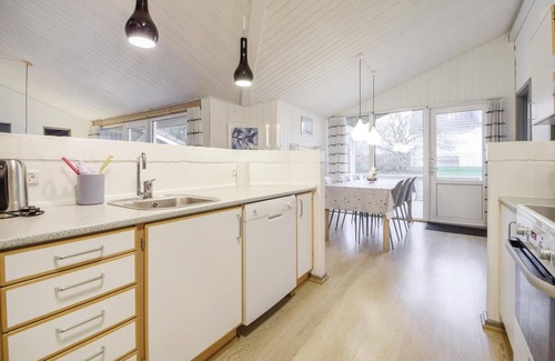 Hvidbjerg Strand House | Nice home in Børkop with kitchen