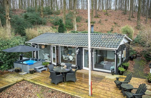 Borkop House | Nice home in Børkop with house sea view