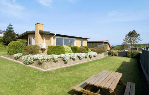 Broager House | Nice Home In Broager With Kitchen