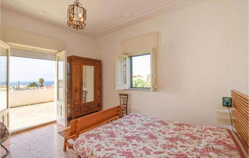 Cava dʼAliga House | Nice Home In Cava D'aliga With Wifi
