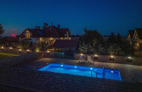 Darlowo House | Nice home in Darlowo with WiFi