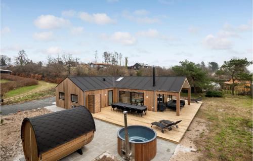 Egsmark Strand House | Nice Home In Ebeltoft With Sauna