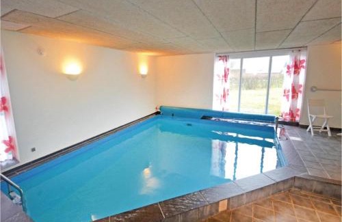 Fjellerup Strand House | Nice Home In Glesborg With Sauna