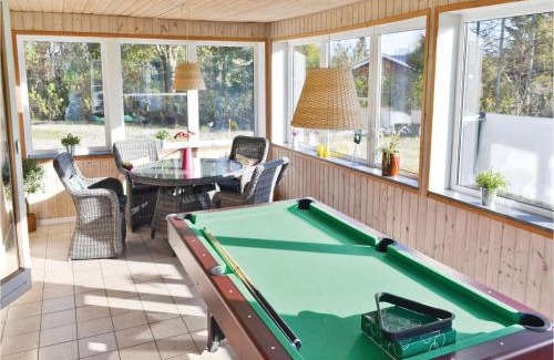 Fjellerup Strand House | Nice Home In Glesborg With Sauna