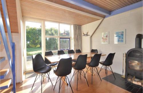 Fjellerup Strand House | Nice Home In Glesborg With Sauna