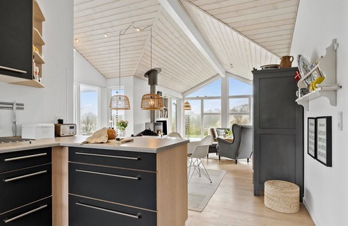 Diernæs House | Nice home in Haderslev with lake view