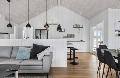 Vrist Strand House | Nice home in Harboøre with sauna