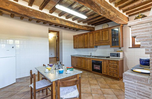 Gualdo Cattaneo House | Nice home in Gualdo Cattaneo PG