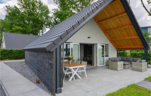 Kerkdriel House | Nice Home In Kerkdriel With Wifi