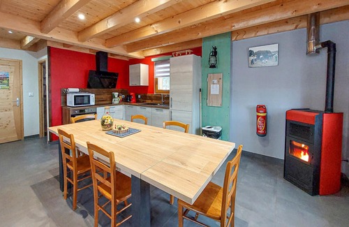 La Longeville House | Nice home in La Longeville with WiFi