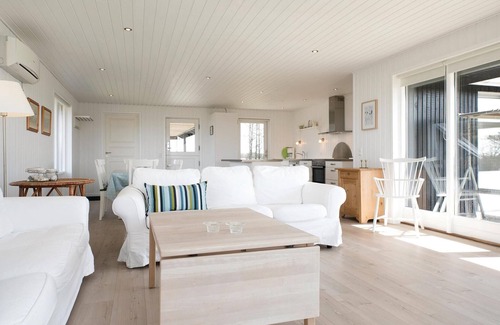 Hvorup Klit House | Nice home in Løkken with kitchen