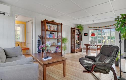 Beder Malling House | Nice Home In Malling With Kitchen