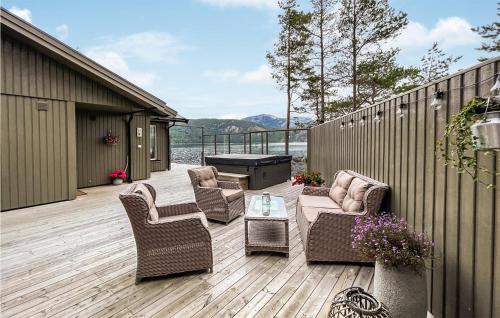 Nissedal House | Nice Home In Nissedal With Lake View