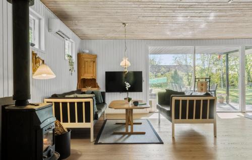 Ørsted House | Nice Home In Ørsted With Wifi