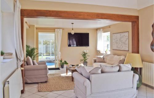 Plehedel House | Nice Home In Plehedel