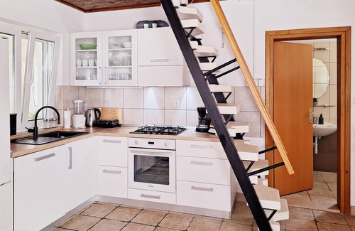 Praznica House | Nice home in Praznica