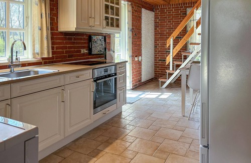 Ronbjerg House | Nice home in Roslev with WiFi