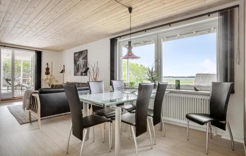 Roslev House | Nice Home In Roslev With House Sea View