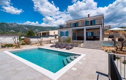 Rovanjska House | Nice Home In Rovanjska