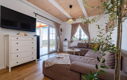 Rovanjska House | Nice Home In Rovanjska