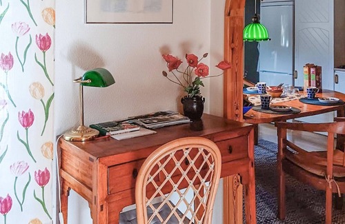 Slakmore Strand House | Nice home in Slakmöre with sauna