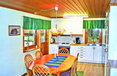 Slakmore Strand House | Nice home in Slakmöre with sauna