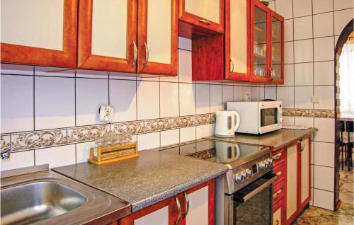 gmina Krzykosy House | Nice Home In Solec Wlkp, With Wifi
