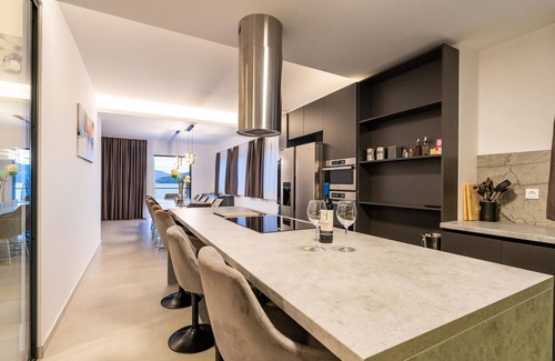 Sreser House | Nice home in Sreser with sauna