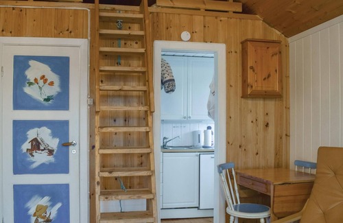 Arendal House | Nice home in Staubø with house sea view