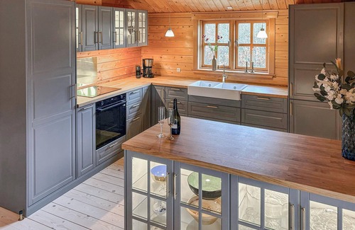 Store Fuglede House | Nice home in Store Fuglede with WiFi