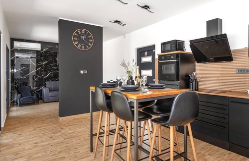 Drnis House | Nice home in Trbounje with WiFi