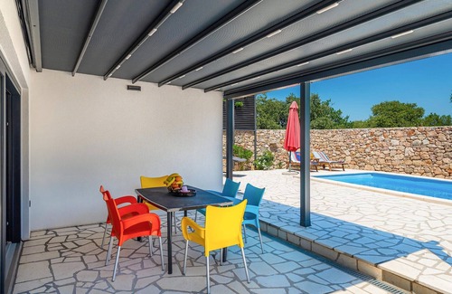 Drnis House | Nice home in Trbounje with WiFi