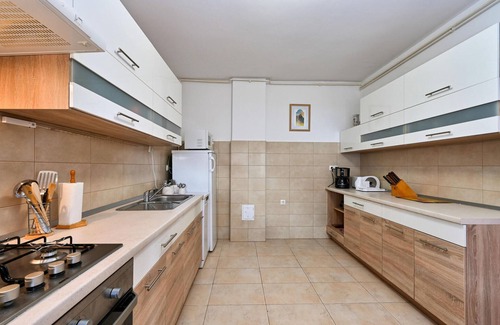Konjscina House | Nice home in Turnisce