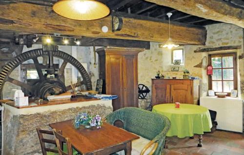 Vernie House | Nice Home In Vernie With Wifi