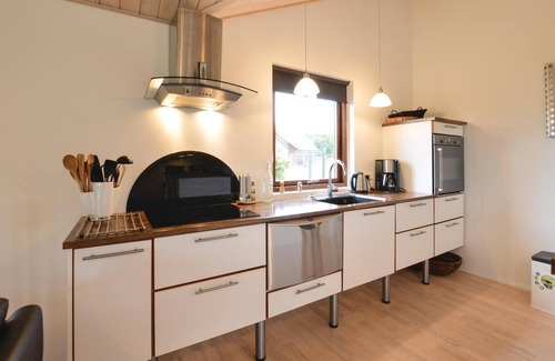 Vinderup House | Nice home in Vinderup with WiFi