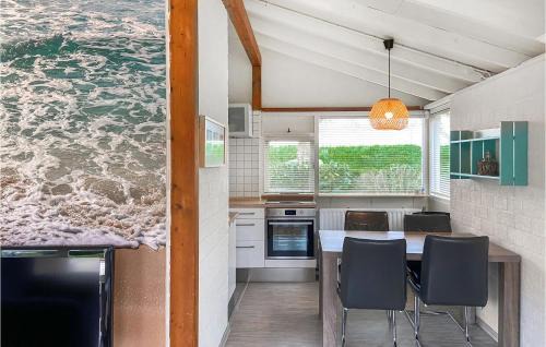 Municipality of Bergen House | Nice Home In Warmenhuizen With Wifi