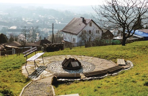 Wasungen House | Nice home in Wasungen with WiFi