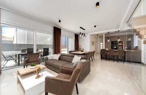 Zaton House | Nice home in Zaton with WiFi