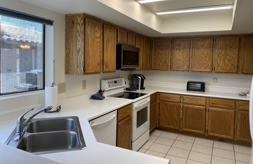 Cottonwood House | Nice home with private pool close to golf and much more!