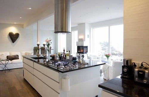 Kungshamn House | Nice House in Bua with Open Fireplace and Panoramic View