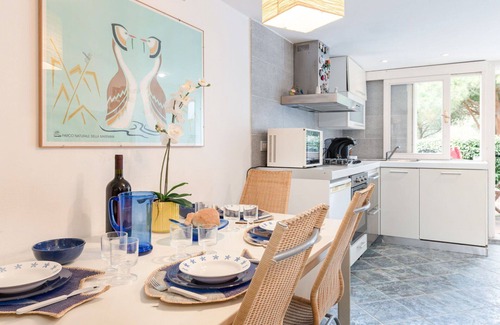 Castiglione della Pescaia Apartment | Nice apartment for 6 guests with pool, WIFI, TV, terrace and pets allowed